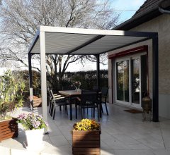 Pergola Bioclimatique avec ventelles écru, Aluminium gris anthracite, 3.60 x 3.00m, 10.80m²